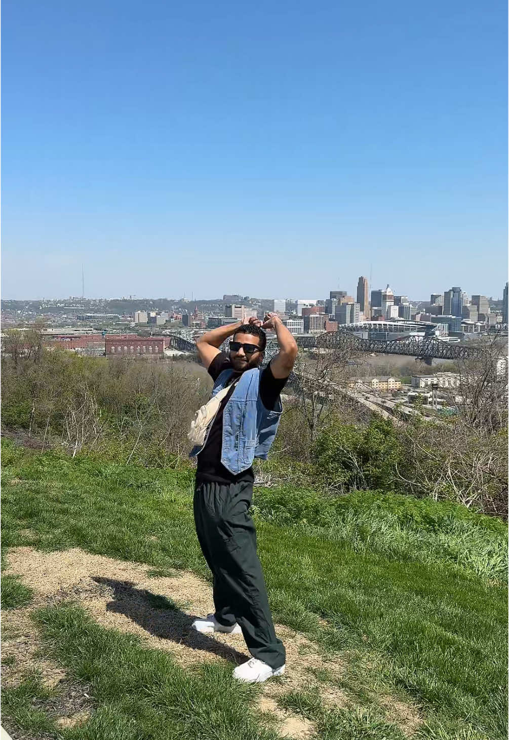 They shoulda never let me in this city 😈 #fyp #trending #dance #vibes #touringmusician #grwm 