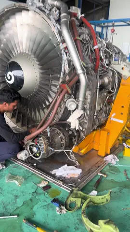 Mesin pesawat terbang#airline #airlines #aviasi #pesawatterbang #teknikpesawatudara #sekolahpenerbangan 