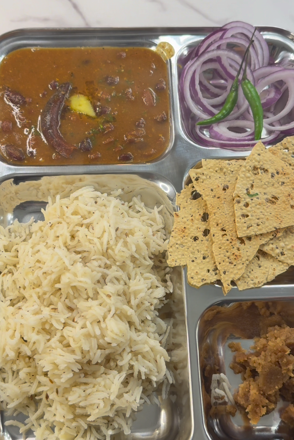 comfort food 😋 #rajmachawal #rajma #comfortfood #punjabifood #thaalideas #punjabitiktok 