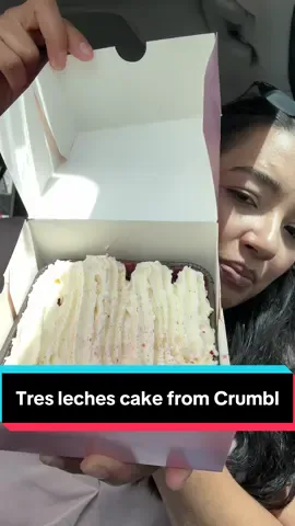 The flavor profile is good, but if it’s a tres leches cake I expected it to be moist. 6.7 /10 #crumbl #tresleches #mexicantiktok #food #Foodie #crumblecookie #crumblcake #tastetest #parati #momtok #fyp #foryou 