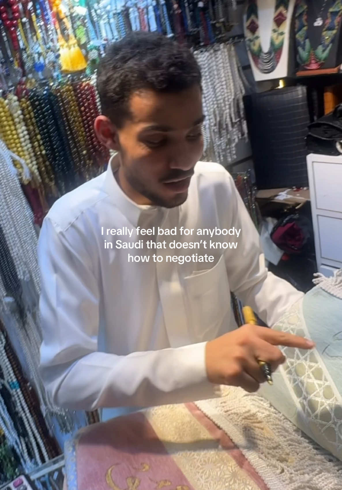Don’t get Zoed in Makkah 😂😂 Lol make sure ya don’t pay more than 20 riyals for this mat!  #muslim #umrah #2025 #makkah #makkahmadinah🕋 #clocktower #umrah2025 #fyp #nyc #arab #muslimtiktok 