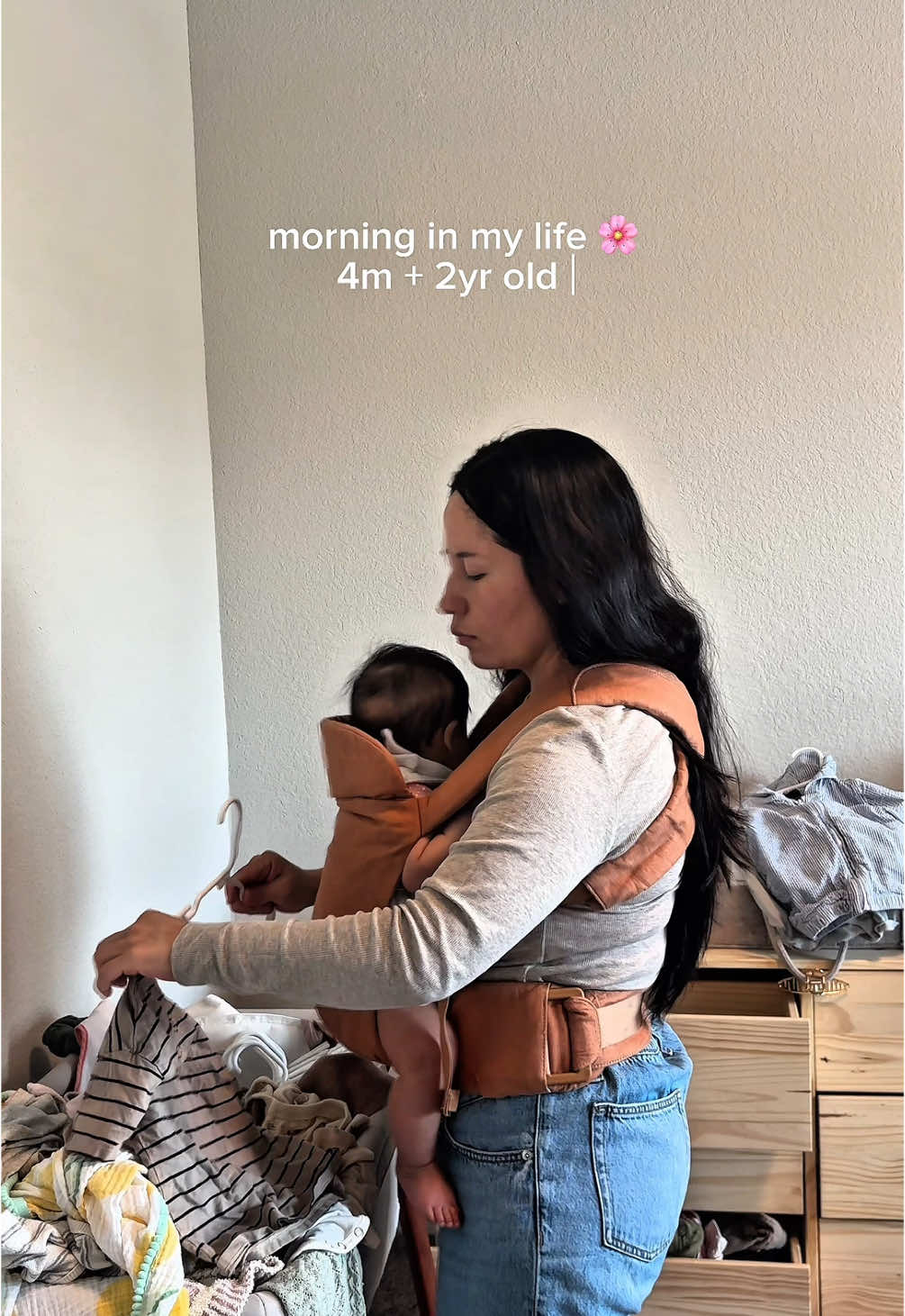 Is been a day 🥹🤭🤨😇 #postpartumjourney #morningroutine #breakfast #momlife #toddlermom #momof2 #trending #mommotivation @kendamil.usa @Old Navy Official @Gymshark @Wildbird @H-E-B 