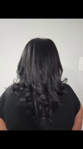 #hair #hairextensions #hairextensionspecialist #weftextensions #microlinks #trichologist #scalpcare #haircarespecialist #luxuryhaircare #luxuryhair #trichologist #trichology #healthyscalp #fyp #plantbasedhaircare #silkpress #professionalhaircare #healthyscalphealthyhair 