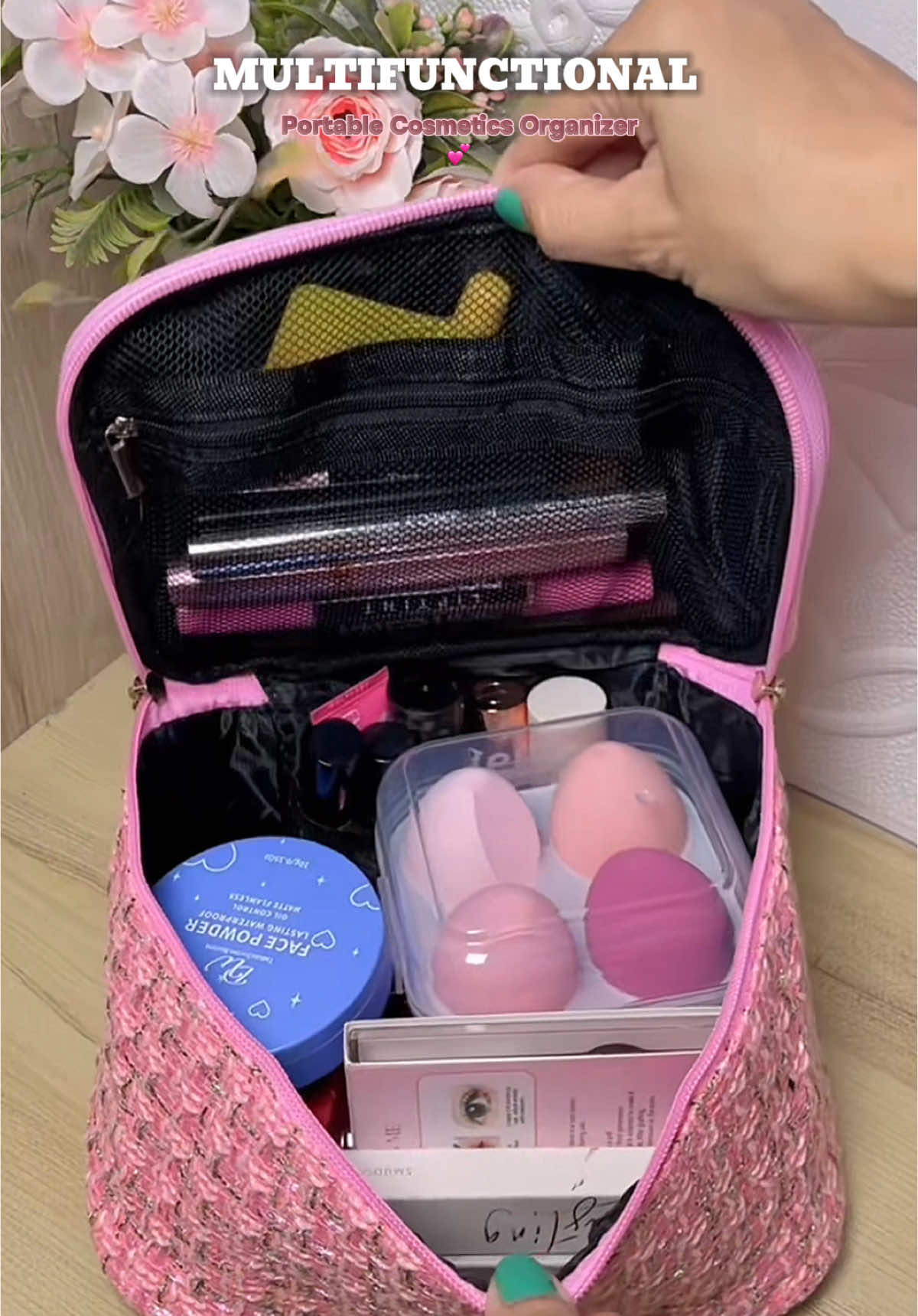 Very spacious pero travel friendly na cosmetics organizer. #cosmeticsorganizer #portableorganizer #makeuporganizer #travelorganizer #makeuppouch #highquality 