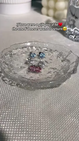 So beautiful #fypp #fyppppppppppppppppppppppp #tiktokshop #tiktokshoprestock #meiitrue #mothersday #earrings 