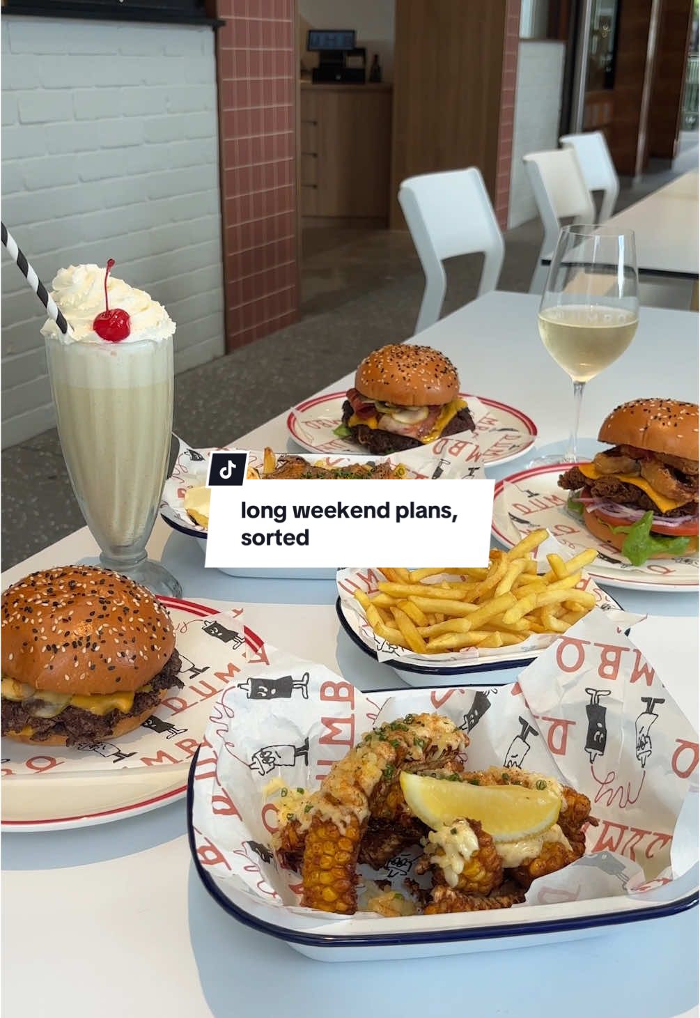 Hey Brisbane! Looking for the perfect vibey spot to spend the long weekend? We’ve got you covered - come and see us at Portside Wharf and fill your afternoon with gorgeous cocktails, delicious smash burgers and tasty street eats - we’ll be here all long weekend 🫶🏻 #brisbane #brisbanefood #brisbanebar #brisbanerestaurant #brisbaneeats #thingstodoinbrisbane 