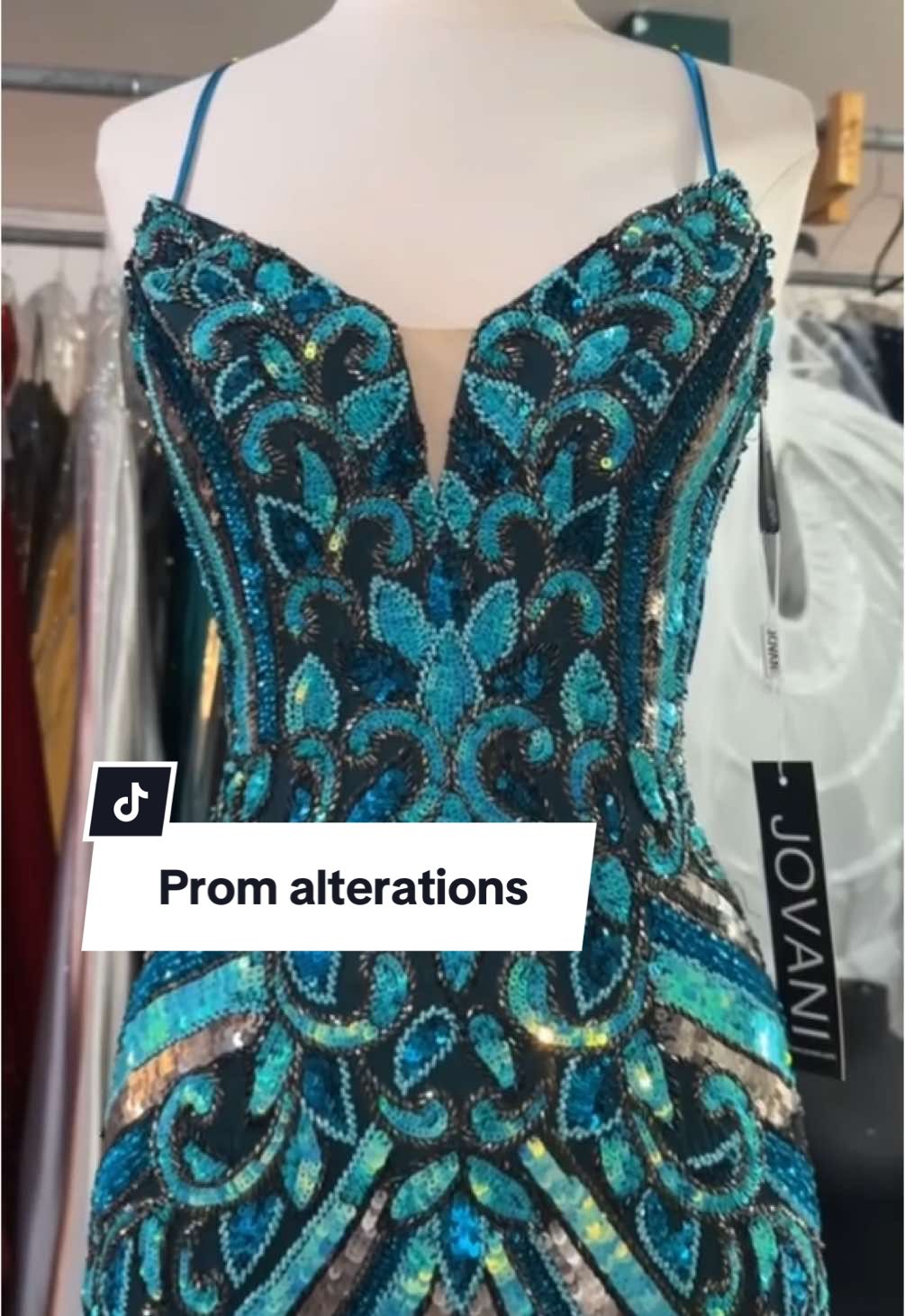 Seamstress life 🤙🏻 #prom #prom2025 #promdress #sherrihill #jovani #seamstress #fyp #fypシ #fypシ゚viral 
