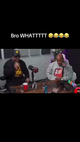 😂😂 #wack100 #fyp #fakebody #notreal #stunt #viral #shadowbanned 