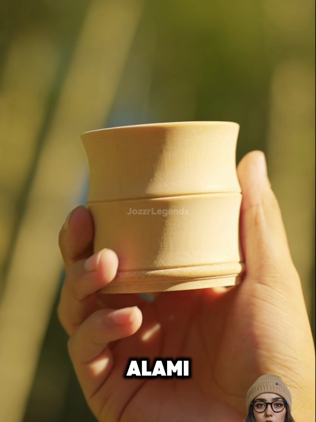 Dari Bambu Jadi Gelas, Begini Caranya! Proses pembuatan gelas bambu yang unik dan ramah lingkungan! Dari bambu mentah hingga menjadi gelas cantik, semua dilakukan dengan ketelitian. Tonton sampai akhir dan lihat hasilnya! 📽️ Source: Unknown #trending #viralvideo #faktamenarik #bambu #gelas #estetis #proses #pembuatan #sederhana #bubut 