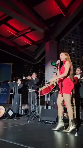 MAJO AGUILAR  🎵  NO VOY A LLORAR 😭  #🎧 #majoaguilar  #novoyallorar   #norteñas  #mexico🇲🇽  #regionalmexicano🇲🇽  #chiapasmexico  #concierto #vivo #flypシ #following  #folowers #viral_video #mas #viral_video #rancheras #musica #mexico🇲🇽 #cdmx🇲🇽 #foryoupage #tik_tok #musica #romantic #entertainment #entretenimiento #fypシ #reelsfypシ #viralpost2025シ #viralvideochallenge #reelsviralシfbreelsviral #lyric  #cameramovement #cameradrone #dronevideo #paradedicar 