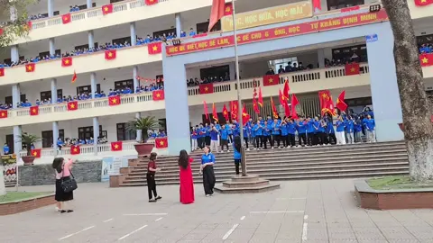 tuổi trẻ THPT Tiên Du số 1