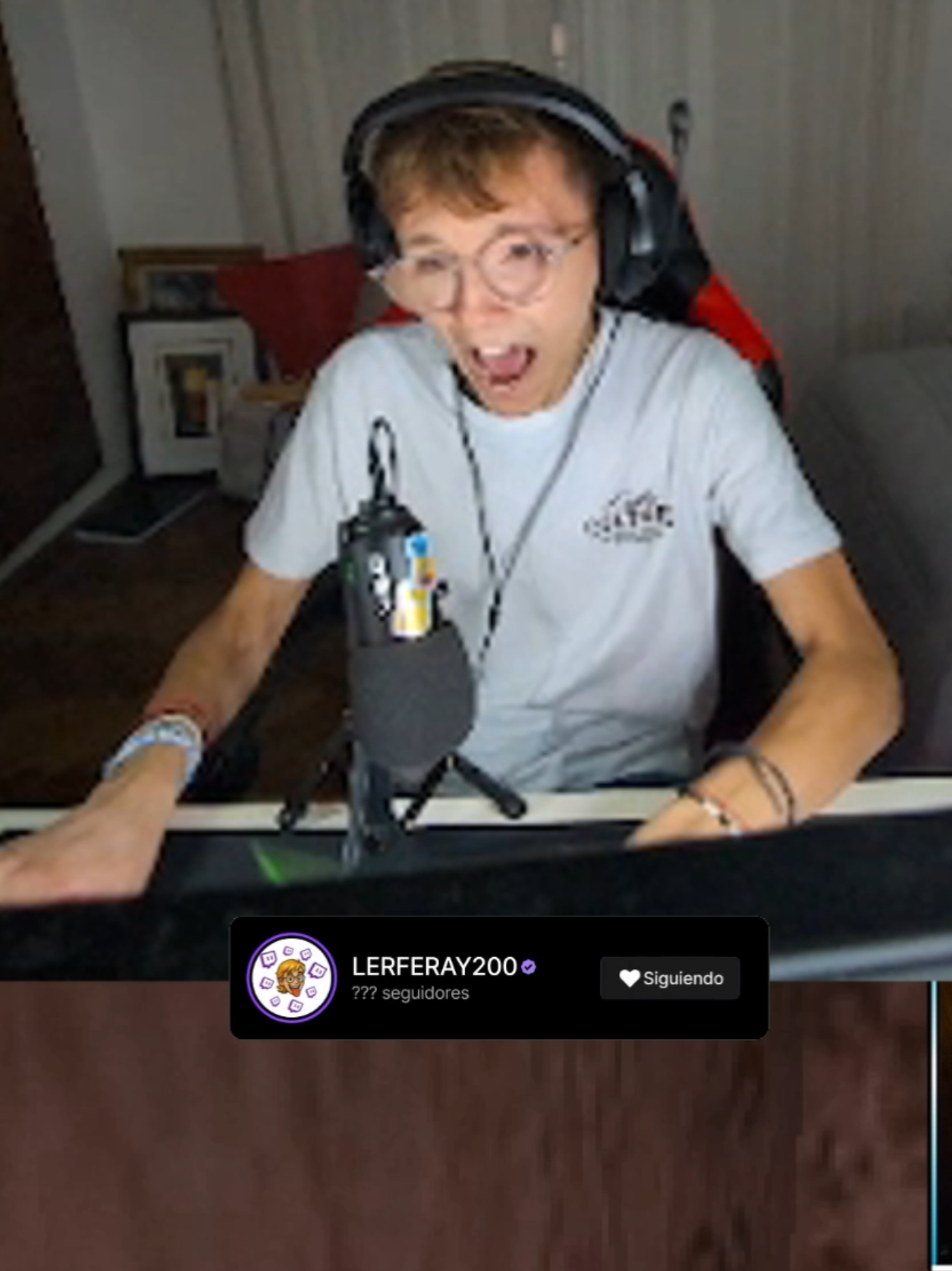 no la espere😦 #terror #terrorífico #scream #miedo #miedoyterror #jumpscares #salto #twitch #streamer #comedia #humor #clip #entretenimiento #streaming #video #gaming #twitchargentina #twitchmoments #twitchclips #twitchlatam #twitch #twitchhumor #twitchcomedy 