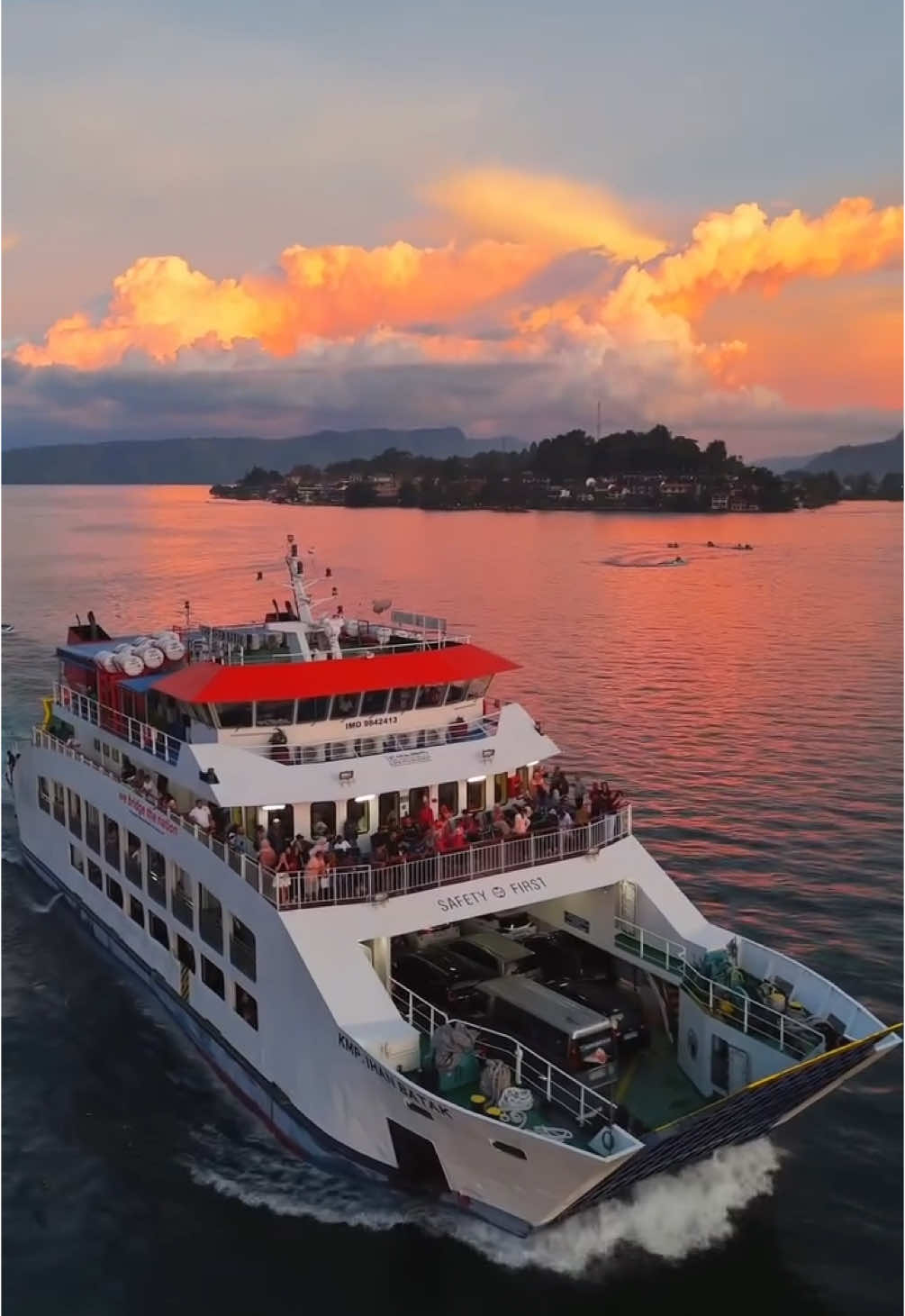 Wonderfull Danau Toba 🍃 📹 IG : ndowo_hfr #danautoba #samosir #wisatasumut #sumut #fyp #fypシ #tiktok #viral 