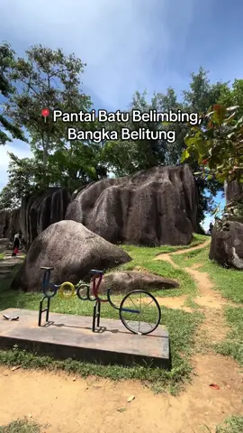 📍Pantai Batu Belimbing, Bangka Belitung batu batuan di bangka emg unik bgt sii 🤣❤️ #bangka #bangkabelitung #placetogo #batubelimbing #pantaibangka 