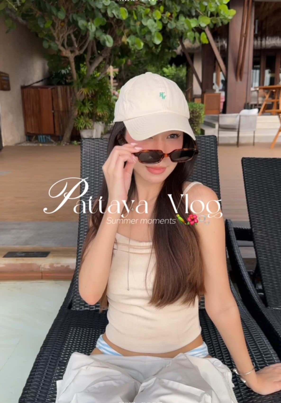 I❤️SUMMER🕶️☀️👙🌺!   แล้วตอนนี้มีกิจกรรมที่ช่อง @lenskartth ลุ้นทริปล่องเรือพัทยา กว่า 2 หมื่นบาท ของ karmm_th (ไปดูที่หน้า ig เค้าได้เลย สวยมากกก) 16-30 เมษานี้ ไปเล่นกัน!  #Vlog #VlogwithMildcho #Pattaya #Lenskartss25 #FriendsofLenskart #LenskartGetaway #LenskartTH