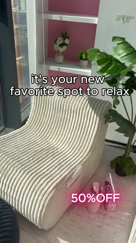 It‘s your new favor spot to relax##HomeDecor##fyp##livingroom##homeimprovement##organize##storage##chaise##sofa##couch##fypシ