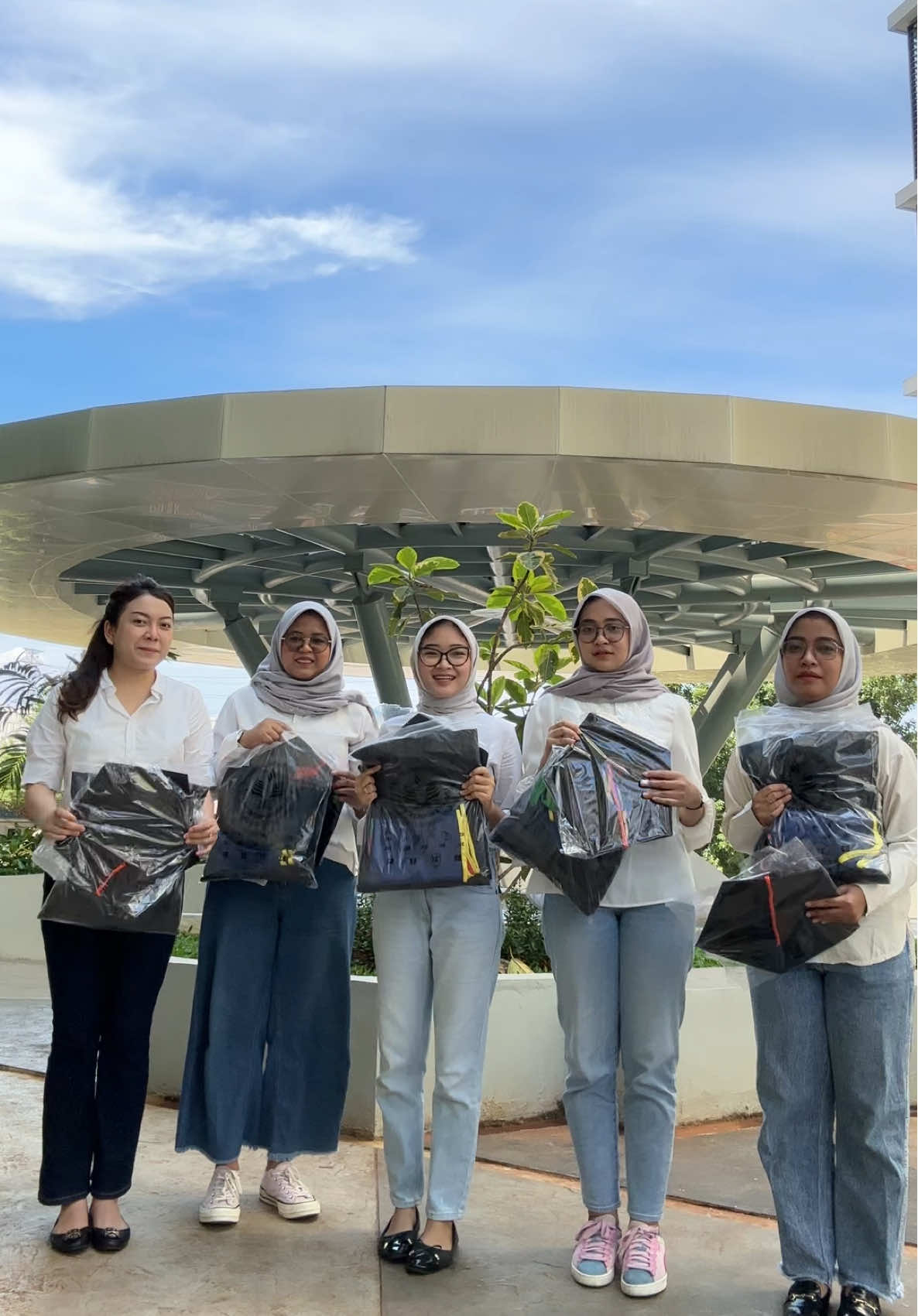 unboxing toga yang PO selama 3.5 tahun🥹🎓🕊️✨