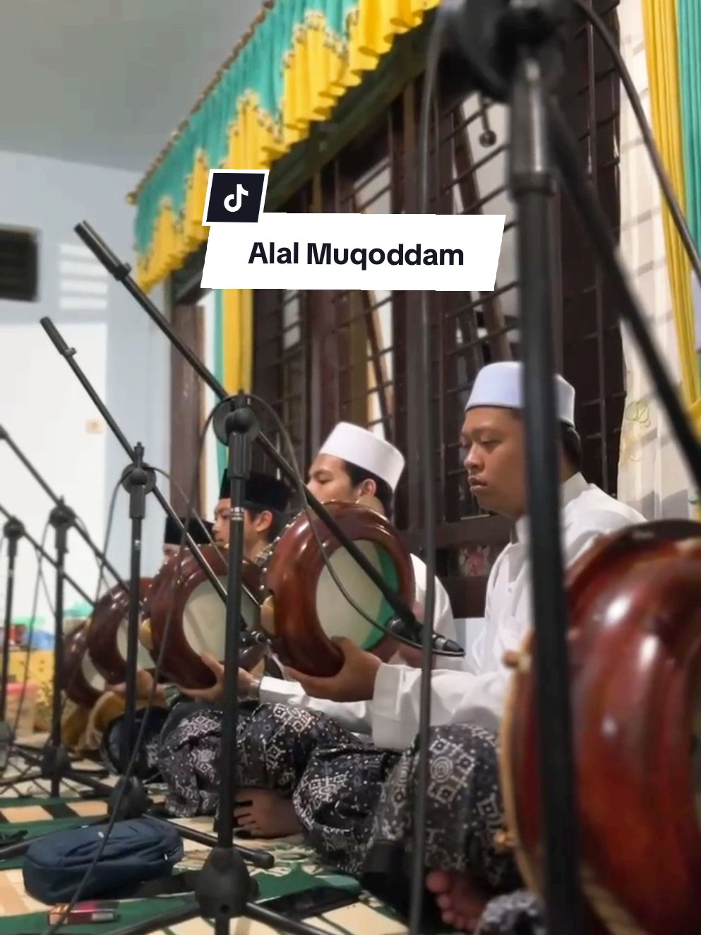 Warming Up After Ramadhan: Alal Muqoddam - Khifqon #shollualanabimuhammad #alalmuqoddam  #terbangan #majelissholawat #muhibbinsekumpul #sholawat #banjarijatim 