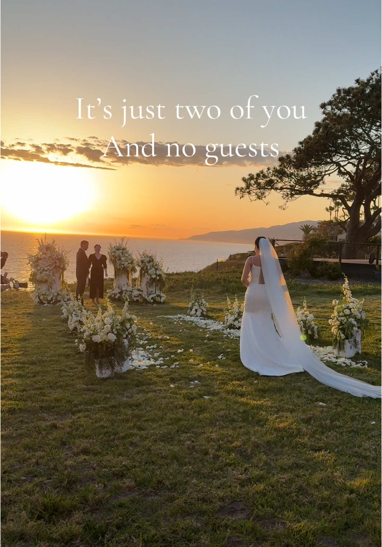 #weddingfortwo #ceremony #ceremonyideas #weddingceremony #weddingmalibu 
