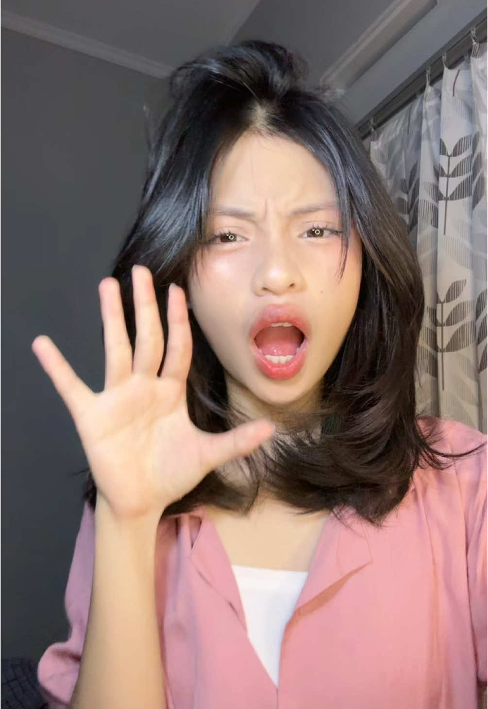 HALLO NONA NONA