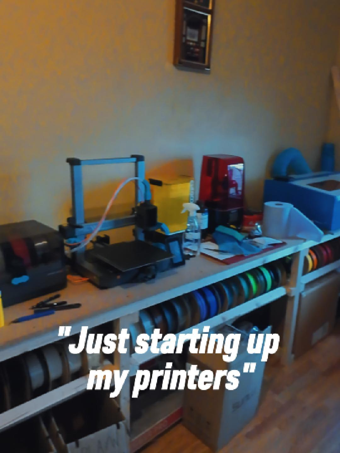 just starting up my printers#3dprinting #musthaves #gadget #fyp #SmallBusiness #service #innovation #tool #handy #useful #tipsandtricks #brokenbones #brokenhand #helpme #plastic #DIY #ireland #smartphones #smarthome #technology #edits #trends
