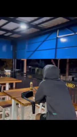Tidak ada laki laki yang pikirannya tenang