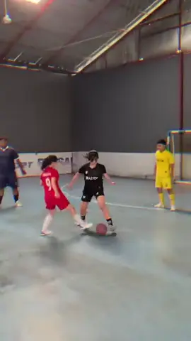 terkejut yah kalian. #futsalcantik_ #fyp #viralvideo #ti̇ktok #jedagjedug #capcut #komen 