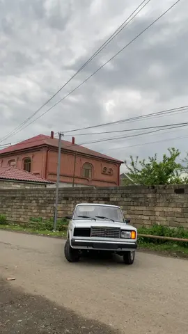 - Var Lənkəranda Beləsi ? 😉.               #vaz2107 #07ci #maşınvayı #aztiktok #azstreet #azdrift #azauto #azcar #azcarspotting #azmashin #foryou #fyp #trendingvideo 