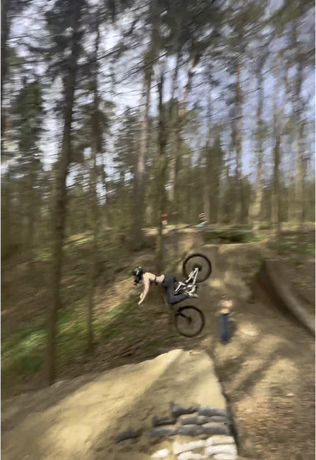 Rider @gregthegaska🚀‼️ @Red Bull Polska @IG: ogoras.julas @bananajoe @BRAND @budzik_10 @cyb3r.4.ntek @Filip Faryniarz @gasdanny @wojtula_dirt @z.ichu @balagan.fr @DajKurwieFlatu @piotrekpawlowski_  #crash #fyp #dc #freeride #mtb #bikecrash #enduro 