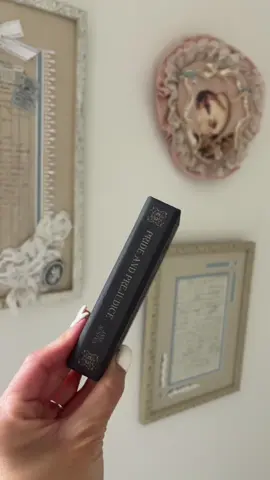 Calling all Jane Austen girlies 🧺 #janeausten #prideandprejudice #coquette #coquetteaesthetic #rococoaesthetic #books 