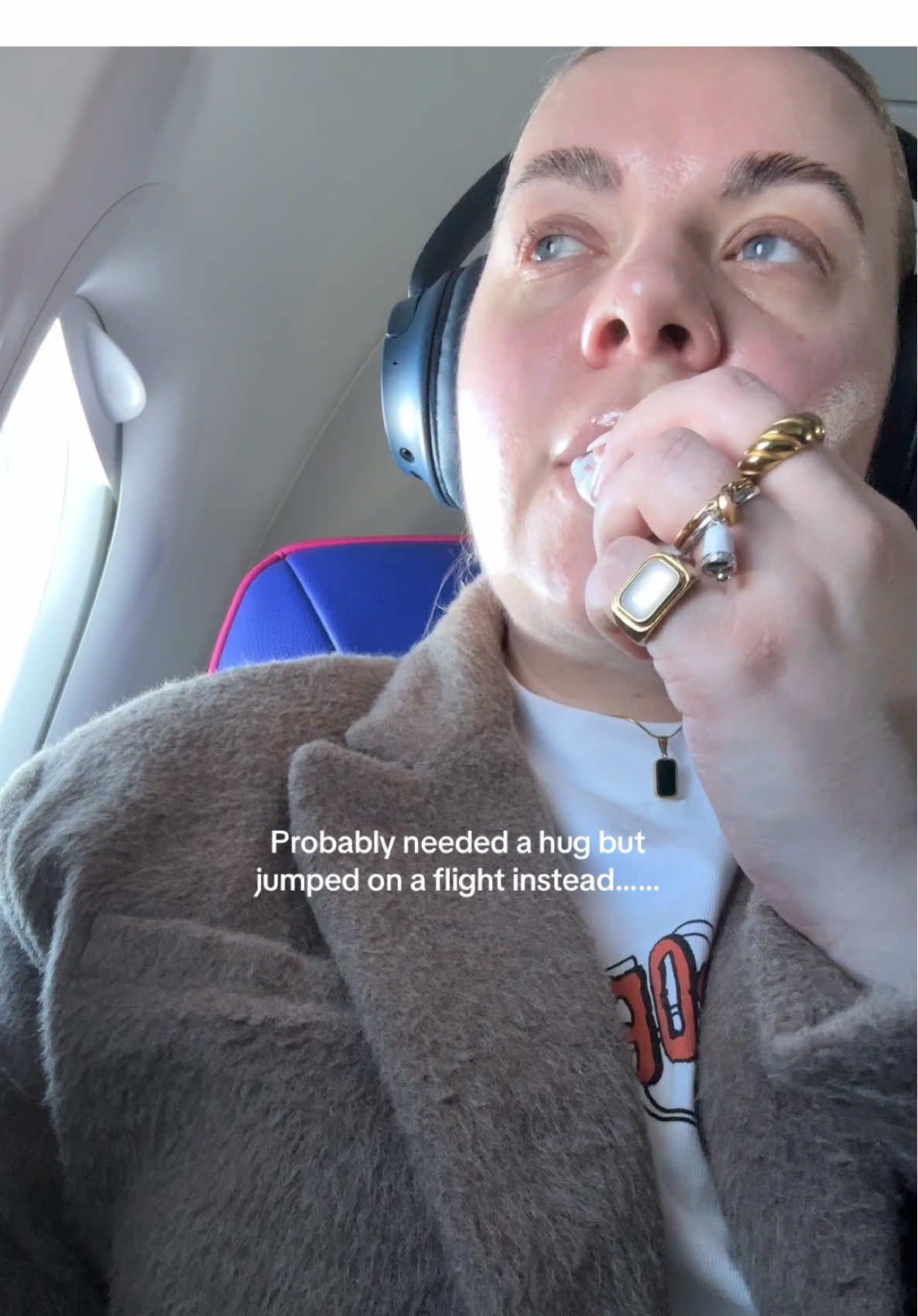 My therapy 🛫☁️#probablyneededahug #travel #traveltiktok #travelling #SelfCare #selfloveclub  