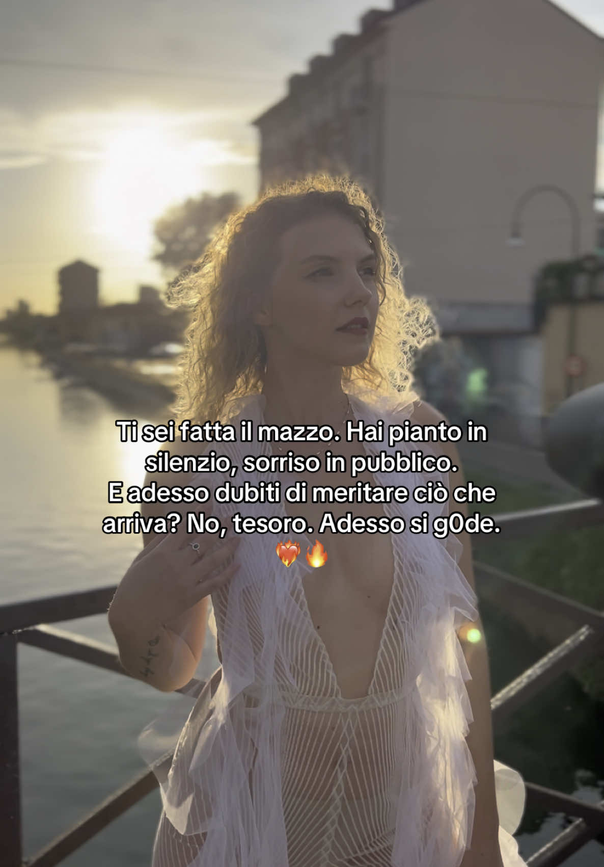 Non scusarti per ciò che hai faticato a conquistare. Goditelo. #autostima #crescitapersonale #obiettividaraggiungere #sensualità 