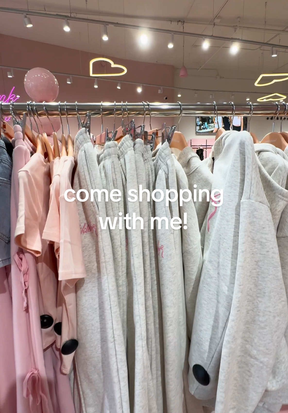 when i need an outfit from the store i can’t find anything but when i don’t need one i see 173918 things that i want #shopwithme #clothinghaul #edikted #shoppingvlog #brandymelville #sephora #princesspolly #irvine #oc #orangecounty #spring 