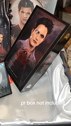 #creatorsearchinsights  #creatorboostcamp  #toptierapril  #tiktokshopmothersday  #tiktokshopmemorialday  #tiktokshoprestock #glamlitextwilightbreakingdawnpart1 #twilighttiktok #twilightmakeup #twilightxglamlite #twilightsparkle #twilightsaga #teamjacob #teamedward #unboxing #vampire #breakingdawnpart1 #breakingdawn #edwardcullen #trendy #musthave #ttsstarcreator #freeshipping 