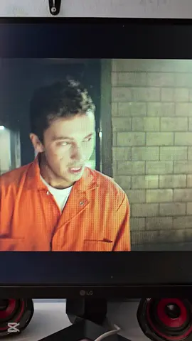 La cancion que me llevo a conocerlos hace 9 años y a escucharla en vivo por 1era vez, es el deseo mas grande que tuve desde el colegio :'D @twentyonepilots #twentyonepilots #tylerjoseph #suicidesquad