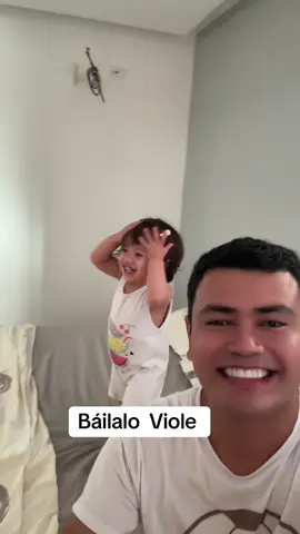 #bailaloroki🤣 #baila #hijabstyle Mi princesa en su Primer Tiktok #primertiktok 