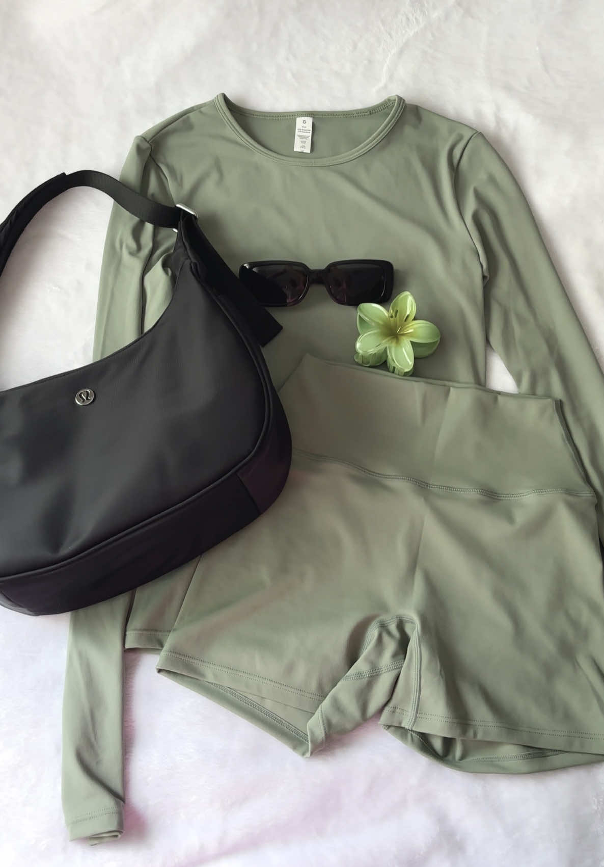 Prettiest gym/errand fit💚💫 #tiktokshop#twopieceset#workoutset#gym#gymfit#influencer#fypシ#foryoupage@lululemon@Nike