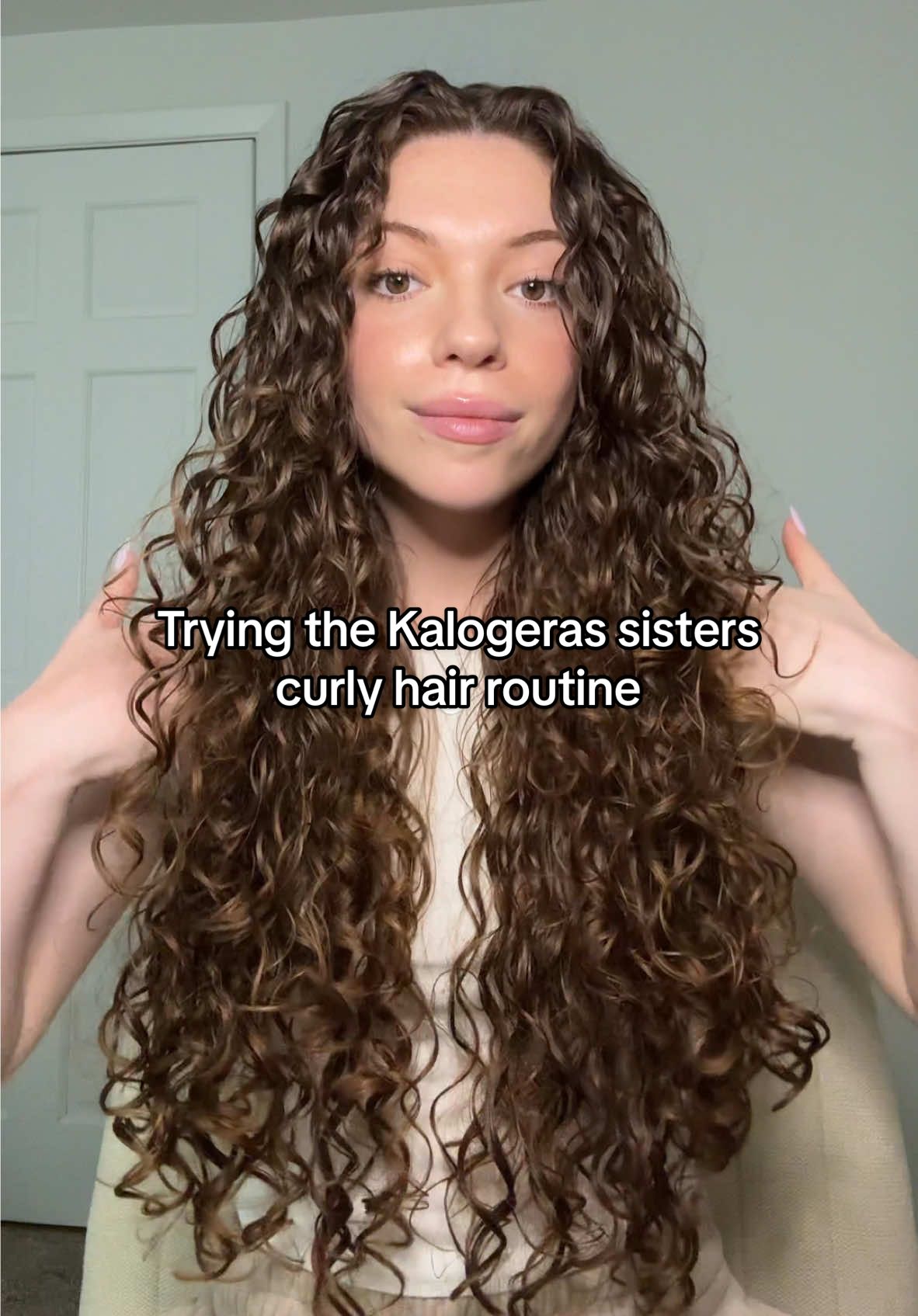 Trying the Kalogeras hair routine on 2C curly hair 🤍 folllow for hair tutorials ! @BounceCurl @Not Your Mother's @functionofbeauty @BrüMate @Coco & Eve US @Kitsch  #fyp #kalogeras #kalogerassisters #2chair #curlyhairroutine #stylingmyhair #kalogerassistershairroutine #curlyhairstyles #hairstyleideas #curlyhairtutorial  #stepsforcurlyhair #hairideas #girls #hairinspo #hairtutorial #hair #wavyhair #hairtok #foryoupage 