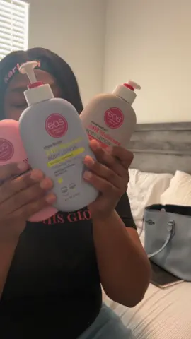 One of the best lotions ever #creatorsearchinsights #eosproducts #eosbodylotion #eoslotion #eosvanillacashmere #fyp 