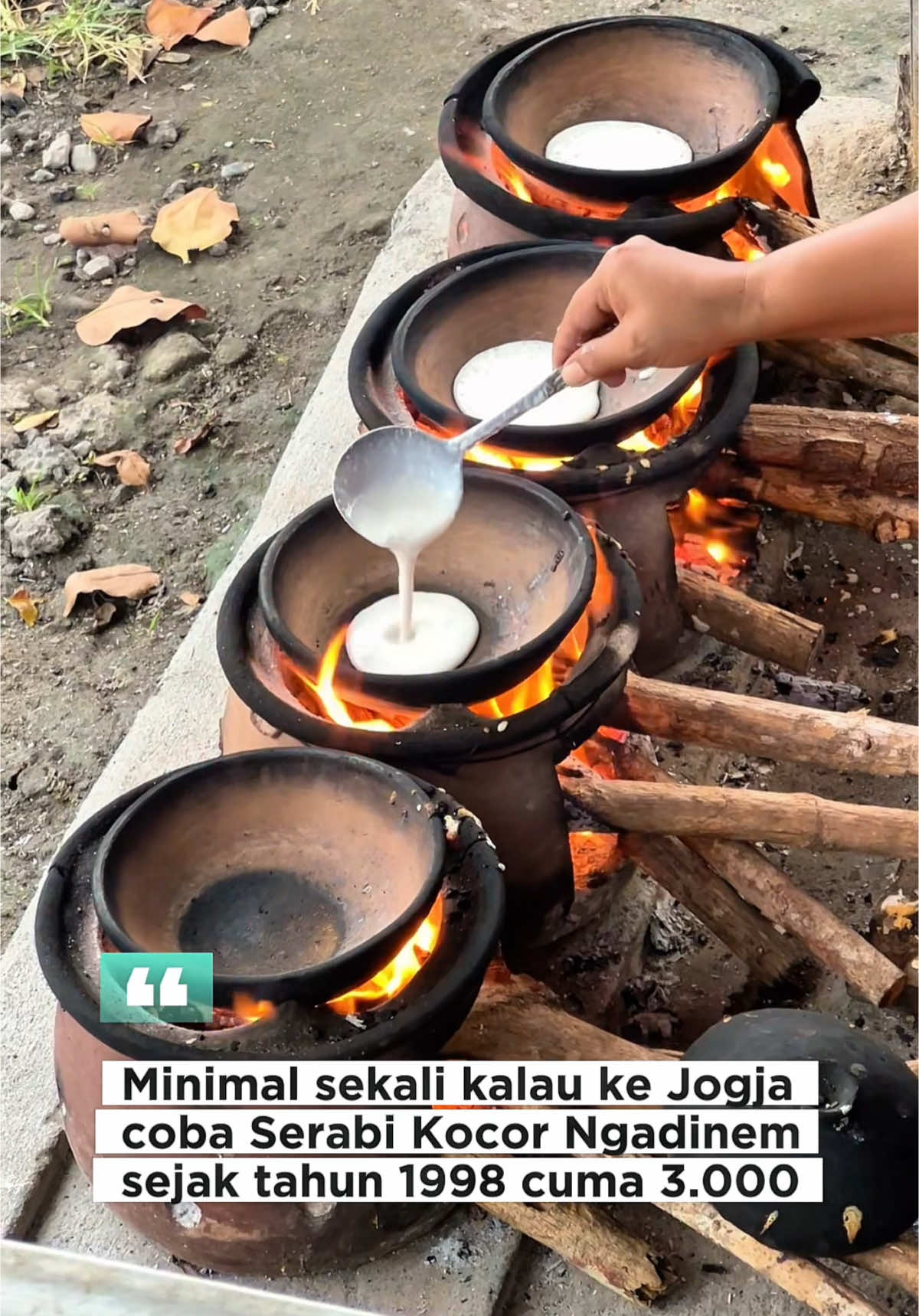 Minimal sekali kalau ke Jogja coba Serabi Kocor Ngadinem sejak tahun 1998 cuma 3.000 dapat setangkep/2 biji. 📍Serabi Kocor Ngadinem Jl. Bantul No.140 A, Nyemengan, Tirtonirmolo, Kec. Kasihan, Kabupaten Bantul, Daerah Istimewa Yogyakarta 55184 ⏰ : 15.00-19.30 WIB