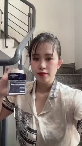 #mờ thâm sạm , ngăn ngừa mụn  Dưỡng trắng giảm dần  xùi trên da  sẽ khít lỗ chân lông  làm đều màu da trắng Hồng  Dưỡng trắng chuyên sâu  hũ 20g Sài 3 4 tháng mới hết được nhé ạ 😍 Hãy thử và cảm nhận  #kemfacenamsua #kemfacetrangda #suaruamatprincessskin #kemchongnangprincess #xuhuong 