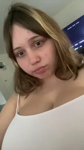 No makeup looking like a chopped shyt