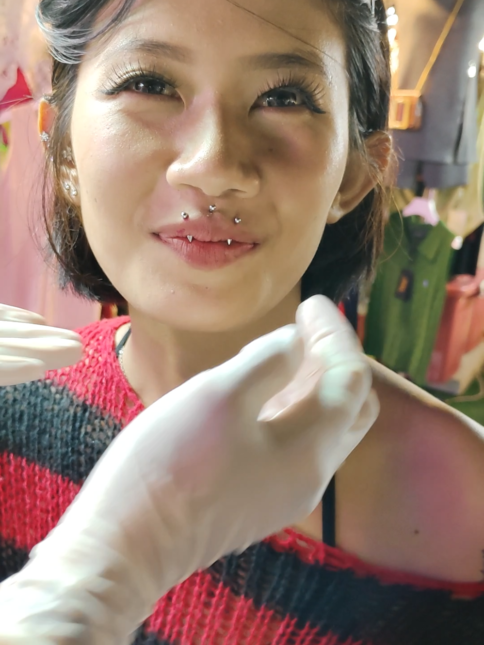 เจาะเขี้ยวแมว