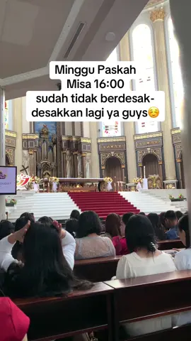 Minggu Paskah misa ke 4 jam 16:00 sudah tidak berdesak desakan lagi ya guys😊  #katedral #pontianak #paskah 