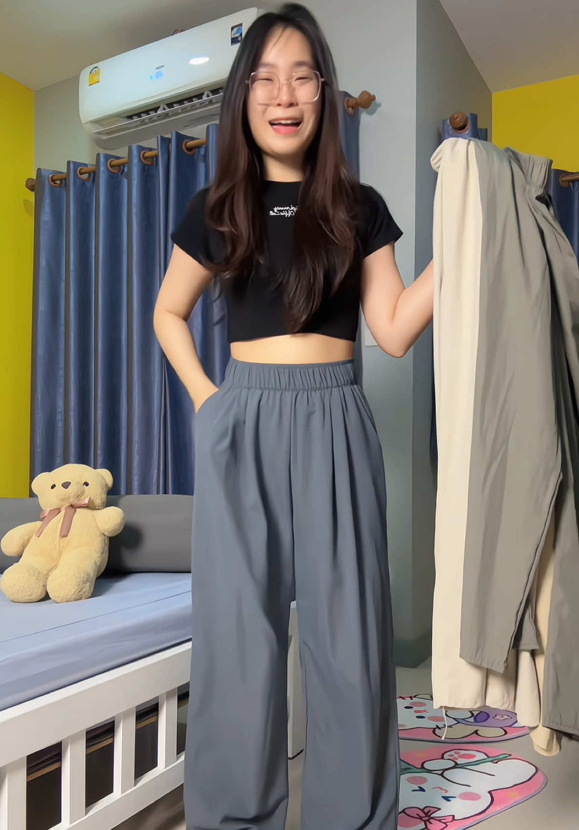 กางเกงขายาวผ้าไหมน้ำแข็ง ผ้าใส่สบายมากกก 99฿🥰 #กางเกงขายาว #กางเกง #กางเกงผ้าไหมอิตาลี #กางเกงขายาวใส่สบายๆ #TikTokFashion #tiktoklooks 