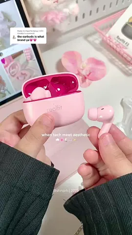 Replying to @imperfectpiqa | UGC Creator cute kaaan? murce banget, enak dipake, TERUS JUGA LUCU BANGEET 🌸☝🏻 #cuteheadphones #airpods #pinkairpods #cutetech #technology 
