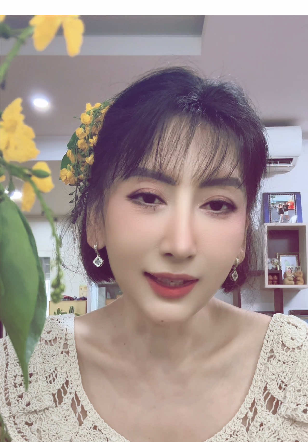 ဘယ်ထဲပါလဲ ပြောပြ #thinnsu #ယူတို့ရဲ့၅၀ကျော် အန်တီမမ #😘😘😘 #fypシ゚viraltiktok 