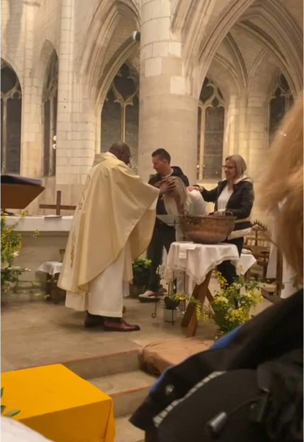 Ce 19/04/2025 je suis moi aussi entrée dans la maison de dieu 🙏🏼✝️ Joyeuse Pâques ✝️#pourtoi#foryou#paques#catholique#bapteme 
