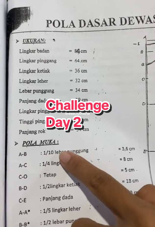Kamis, 17 April 2025 Day-2 : belajar pola depan dan pola belakang gunting kain, tarik benang, nyalakan mesin 🪡👕 #blitar24jam #blitar #blitarjawatimur #jahit #jasajahit #jahitbajuonline #tatabusana #fashion #fashiontiktok #ootdfashion 