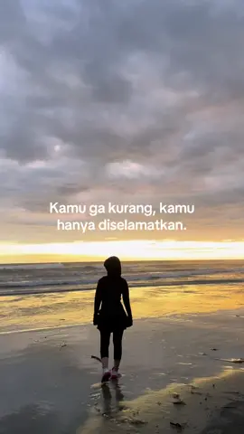 Berterima kasih lh pada Tuhanmu☺️🫂 #jalurlangit #fyp #xyzbca #fouryou #4u #masukberandafyp #foryoupage #fypシ #fypage #trending #quotes #beranda #masukberanda #quotesaesthetic #fypシ゚viral #masyaallah 